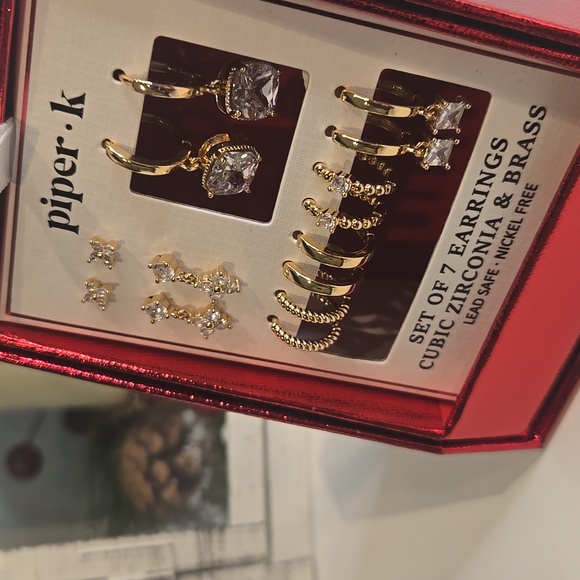 Piper K 7 Pairs Earring Set - Picture 3 of 3